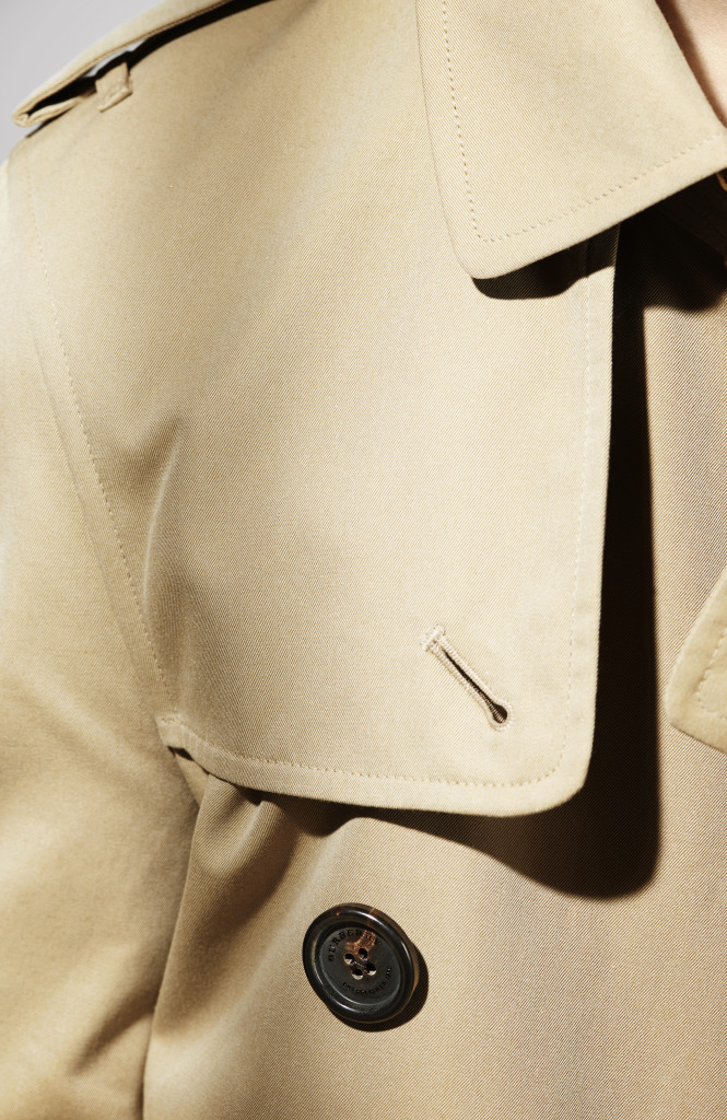 The Burberry Trench Coat - Detail Images_014
