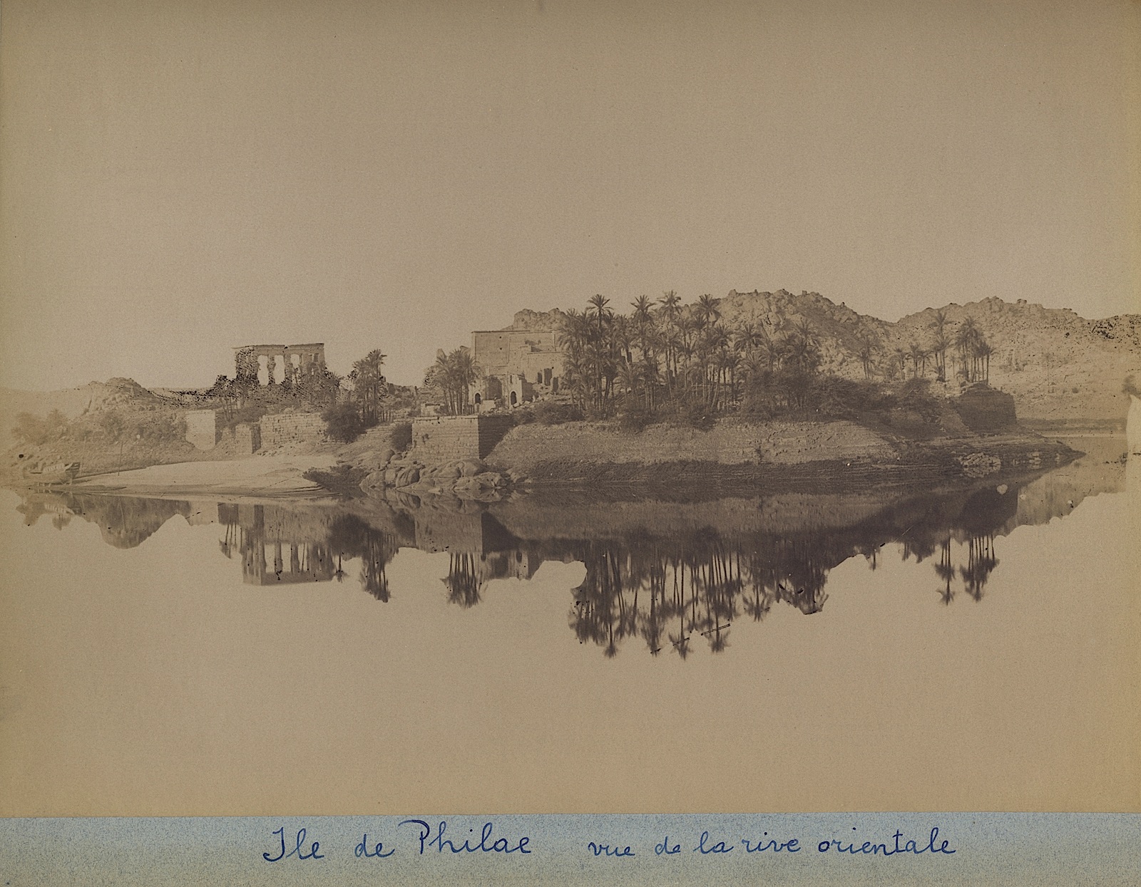 17-Beato-Ile de Philae vue de la rive orientale