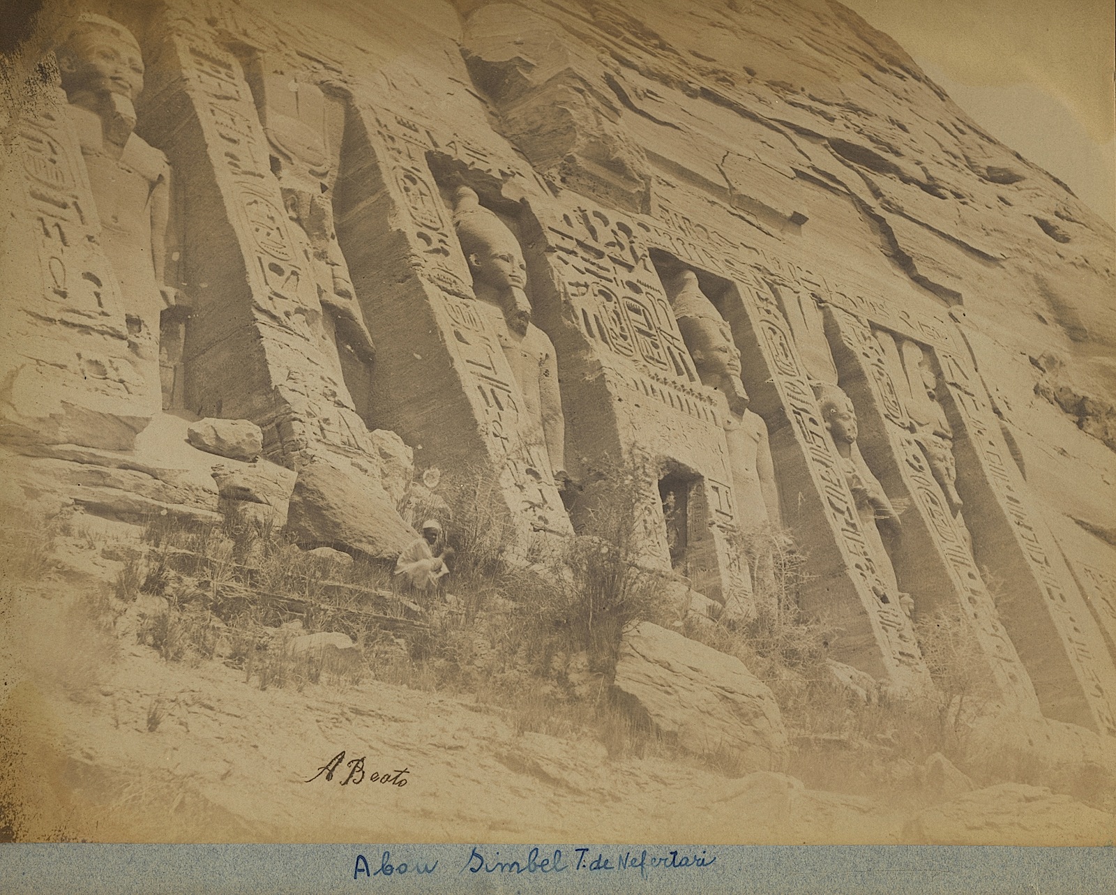 3-Beato-Abou Simbel-Temple de Nefertari