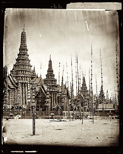 1867, The cremation pyre of the King's son (Brir ?), Bangkok, Siam • La pira per la cremazione del figlio del re (Brir ?), Bangkok, Siam 